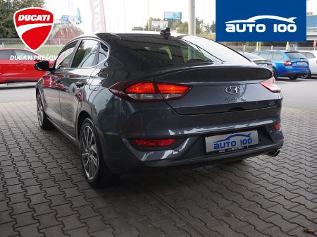 Hyundai i30 Fastback 1.6 CRDI 100KW AT7