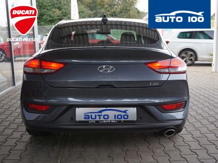 Hyundai i30 Fastback 1.6 CRDI 100KW AT7